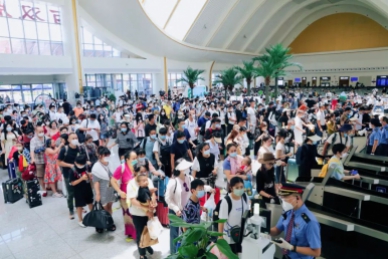中老雙方共同維護(hù)中老鐵路安全運(yùn)營